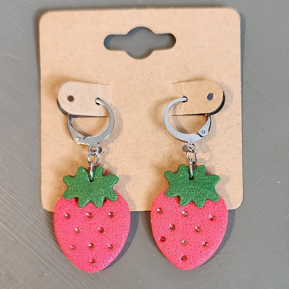 Strawberry Clay Leverback Dangle Earrings  🍓